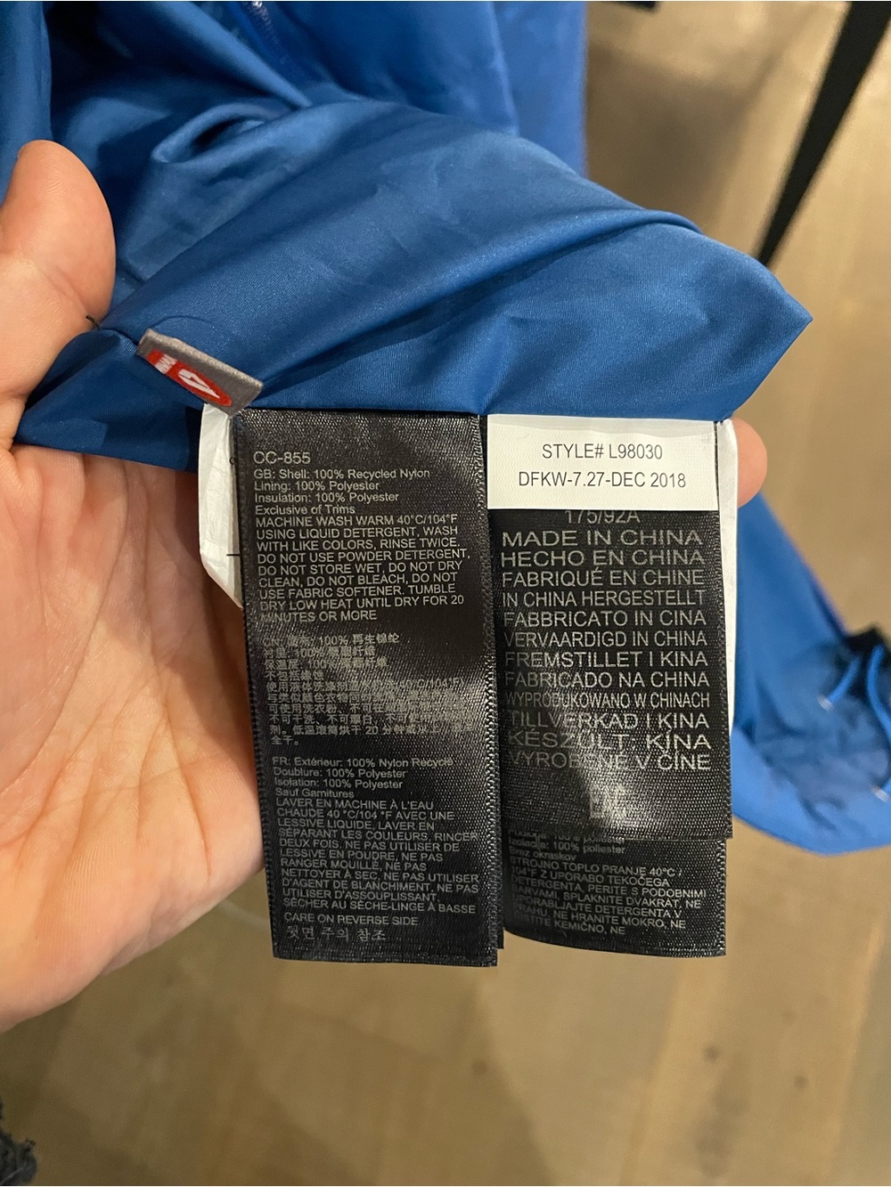 Marmot Men's Blue Quilted Puffer Jacket - Picture 3 of 4